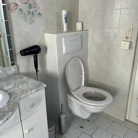 Maison Dans בית נופש *